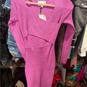 Olive & Oak Fuchsia Long Sleeve Dress